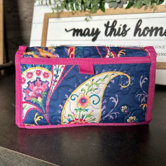 Crossbody - Picture 2 of 6